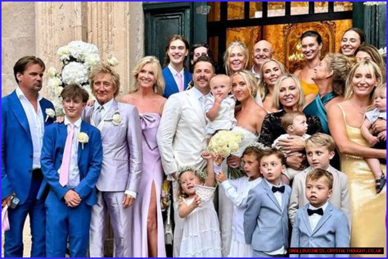 Unveiling The Life Of Rod Stewart's Wife: A Journey Through Love And Fame